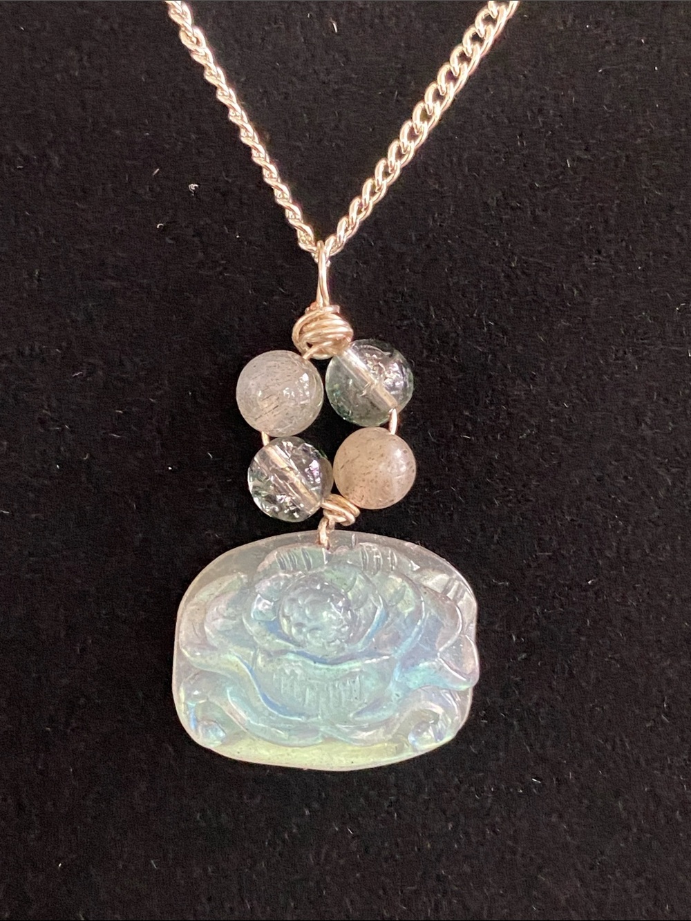 Labradorite Floral Silvertone Necklace - Picture 2 of 3